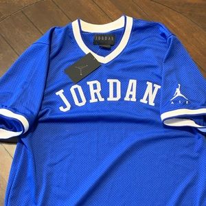 Air Jordan V-Neck